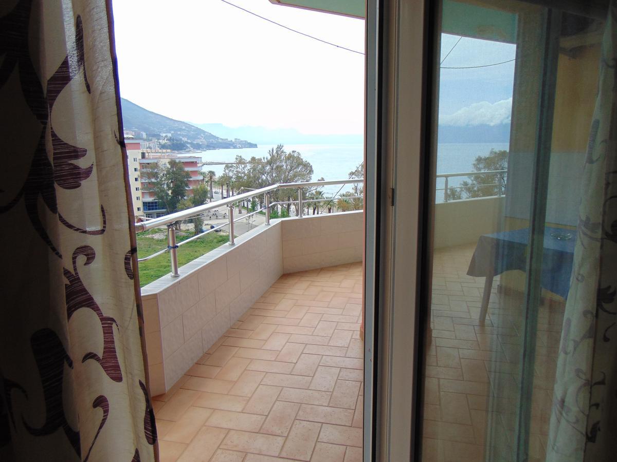 Janine'S Seafront Apartment Vlorë Eksteriør billede